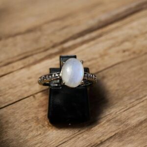 Bague pierre de lune blanche